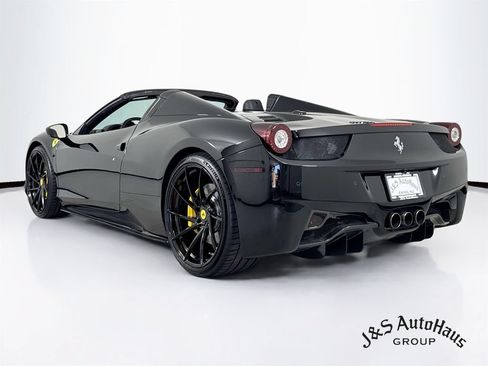 Used 2014 Ferrari 458 Spider RWD image 5