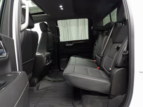 Used 2024 GMC Sierra 2500 Denali w/ Max Trailering Package image 10