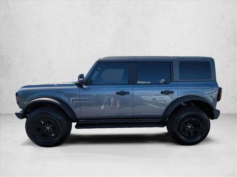 Used 2022 Ford Bronco Wildtrak image 9