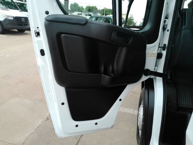 Used 2025 RAM ProMaster 2500 w/ Convenience Group FWD image 15