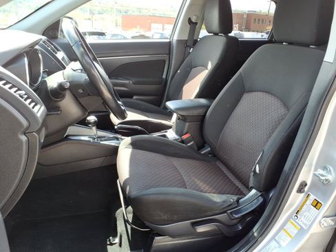 Used 2019 Mitsubishi Outlander Sport SE AWD/4WD image 9