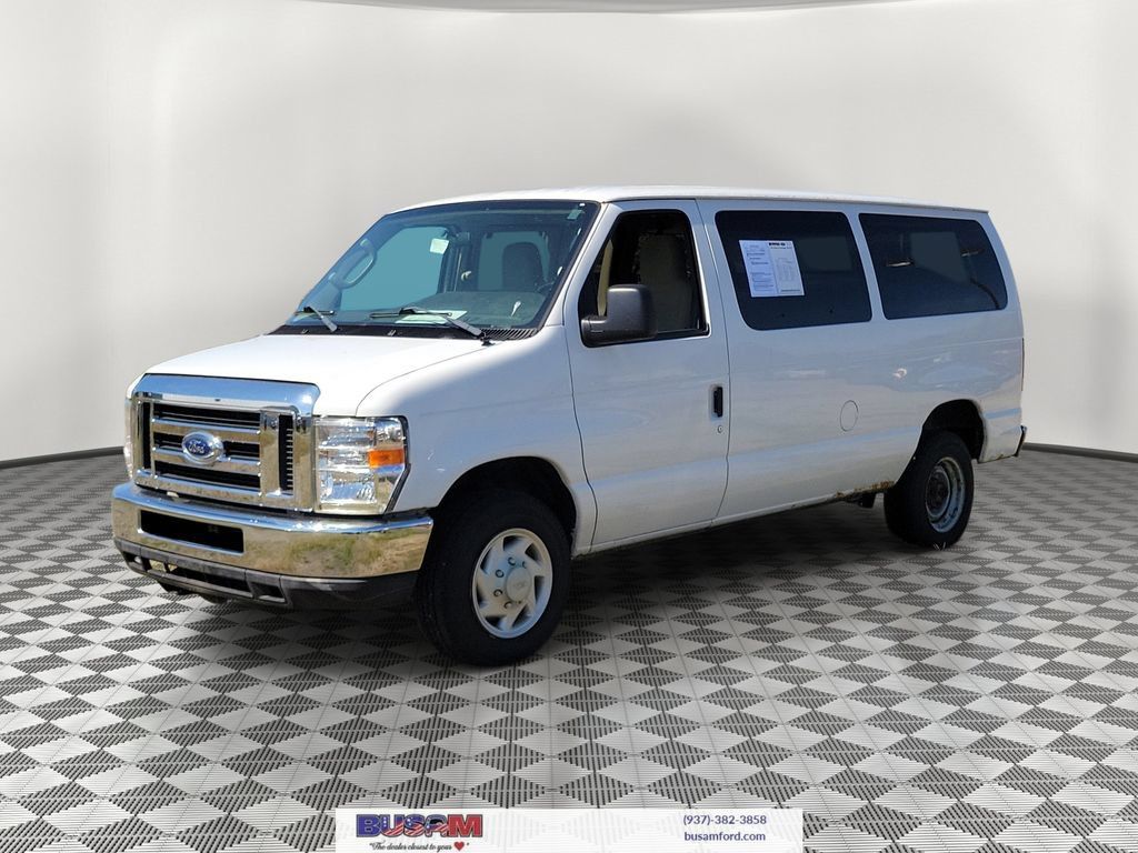Used 2009 Ford E-350 and Econoline 350 XLT RWD image 2