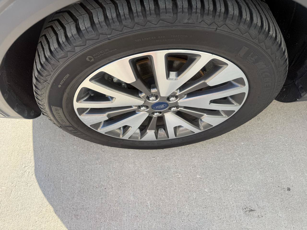 Used 2020 Ford Escape Titanium AWD/4WD image 10