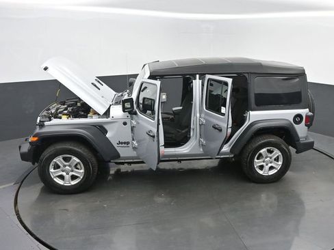 Used 2022 Jeep Wrangler Unlimited Sport AWD/4WD image 61