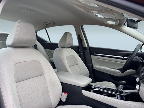 Used 2023 Nissan Altima 2.5 SV image 30