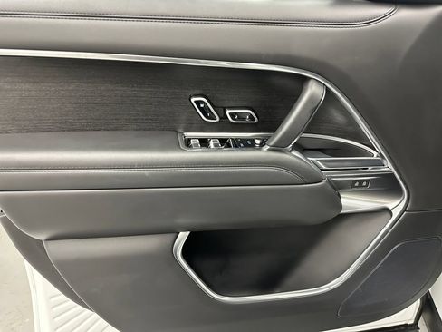 Used 2023 Land Rover Range Rover SE AWD/4WD image 16