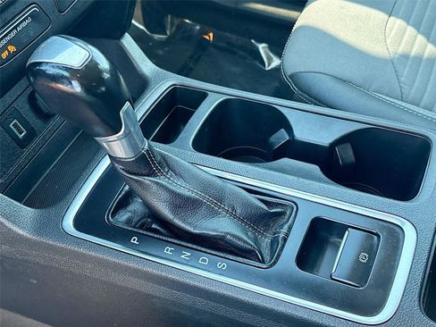 Used 2018 Ford Escape SE w/ Ford Safe & Smart Package image 17