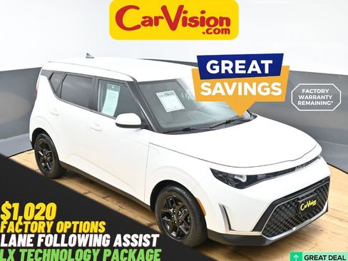 Used 2023 Kia Soul LX w/ Option Group 015 FWD image 1