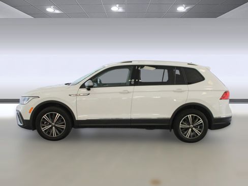 Used 2024 Volkswagen Tiguan Wolfsburg Edition image 2