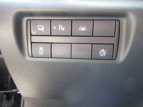 Used 2024 Nissan Versa S w/ Trunk Package FWD image 17