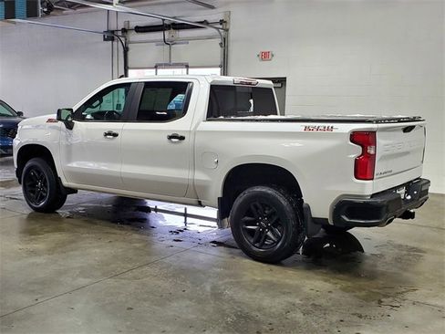 Used 2020 Chevrolet Silverado 1500 LT Trail Boss image 6