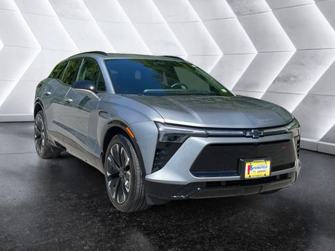 Used 2025 Chevrolet Blazer EV RS AWD/4WD image 8