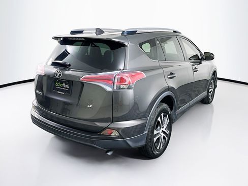 Used 2017 Toyota RAV4 LE FWD image 9