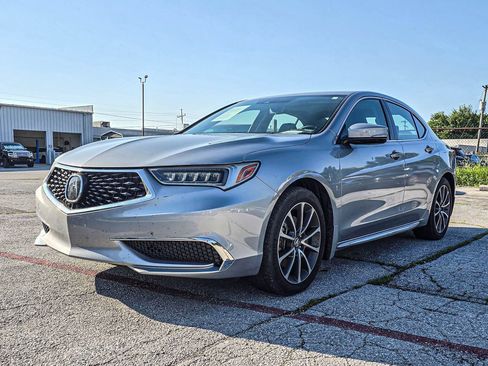 Used 2018 Acura TLX V6 w/ Technology Package FWD image 3
