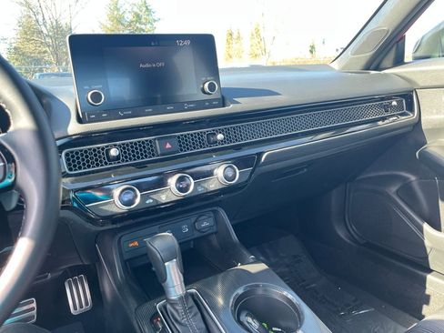 Used 2025 Honda Civic Sport image 19