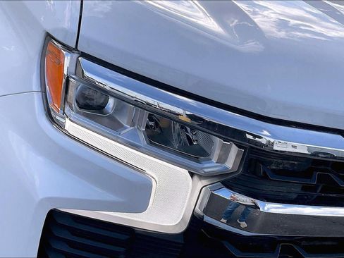 Used 2023 Chevrolet Silverado 1500 LT AWD/4WD image 27