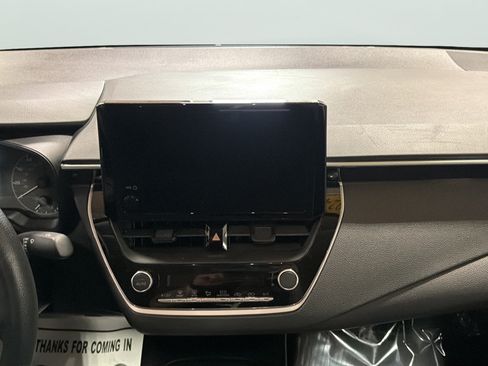 Used 2024 Toyota Corolla LE FWD image 18