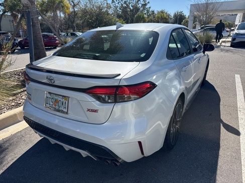 Used 2020 Toyota Corolla XSE image 9