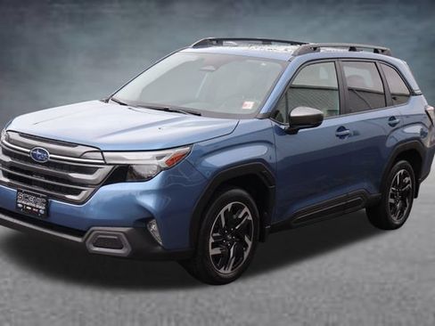 Certified 2025 Subaru Forester Limited AWD/4WD image 26