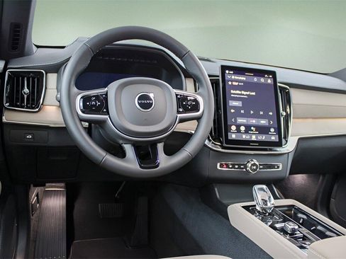 New 2026 Volvo XC90 B6 Plus w/ Protection Package Premier image 13