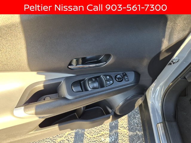 Certified 2024 Nissan Kicks SR w/ SR Premium Package FWD image 19