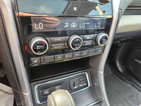Used 2019 Subaru Ascent Limited AWD/4WD image 26
