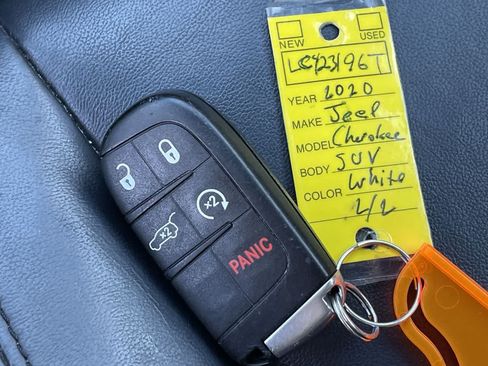 Used 2020 Jeep Grand Cherokee Limited AWD/4WD image 41