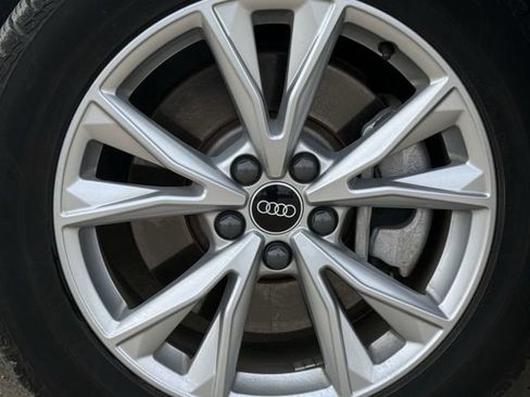 Used 2021 Audi Q3 2.0T Premium w/ Convenience Package AWD/4WD image 11