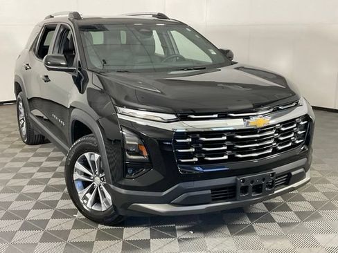 Used 2025 Chevrolet Equinox LT w/ Convenience Package II AWD/4WD image 34