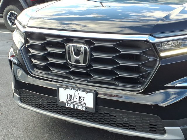 Used 2025 Honda Pilot EX-L image 35