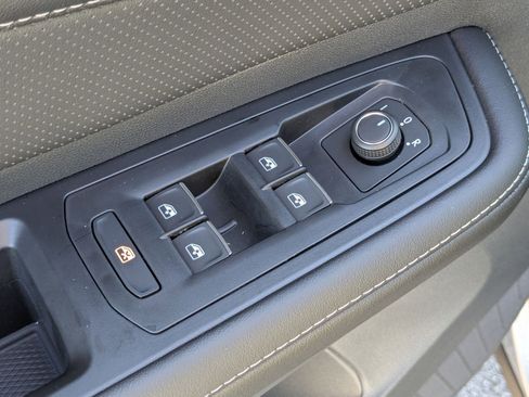 New 2026 Volkswagen Atlas SE image 13