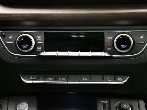 Certified 2025 Audi Q5 2.0T Premium Plus w/ Premium Plus Package image 29