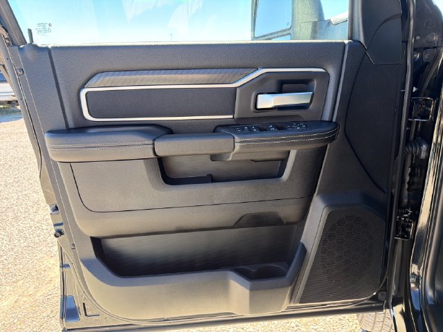 New 2027 RAM 3500 Big Horn AWD/4WD image 11