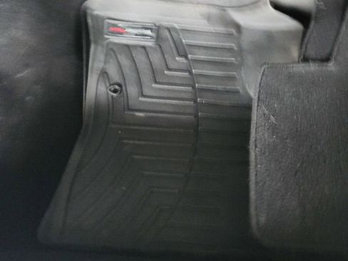Used 2012 Dodge Grand Caravan SXT FWD image 24