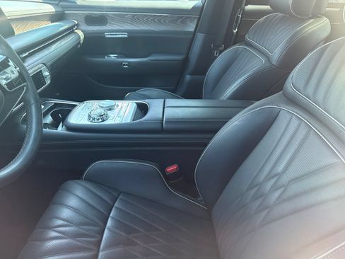 Used 2023 Genesis G90 3.5T AWD/4WD image 6