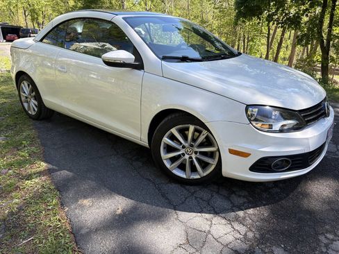 Used 2012 Volkswagen Eos Komfort FWD image 1