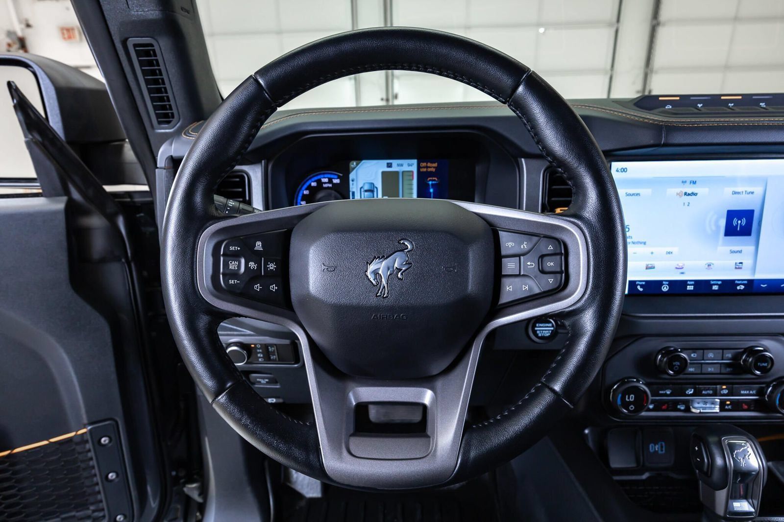 Used 2024 Ford Bronco Badlands AWD/4WD image 16