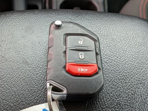 Used 2020 Jeep Wrangler Unlimited Rubicon AWD/4WD image 34