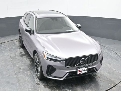 New 2026 Volvo XC60 B5 Plus w/ Protection Package Premier AWD/4WD image 32