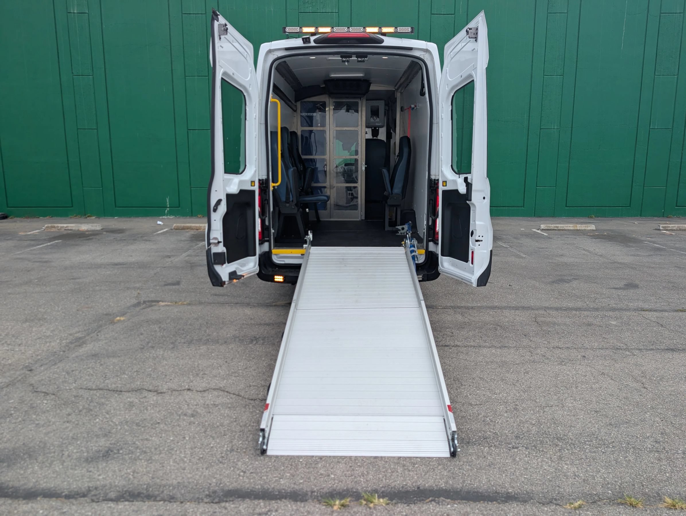 Used 2019 Ford Transit 250 148 High Roof Extended RWD image 24