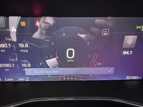 Certified 2025 GMC Canyon AT4 w/ Nightfall Edition AWD/4WD image 17