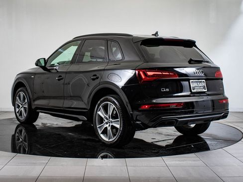 Certified 2025 Audi Q5 2.0T Premium w/ Convenience Plus Package image 6