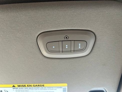 Used 2019 RAM 1500 Laramie AWD/4WD image 5