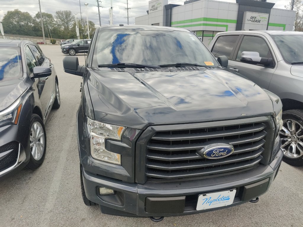 Used 2016 Ford F150 XLT w/ Equipment Group 302A Luxury AWD/4WD image 23