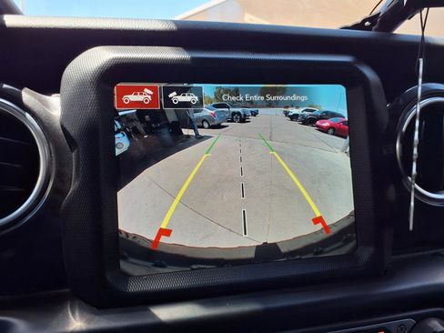 Used 2022 Jeep Wrangler Unlimited Rubicon w/ Xtreme Recon 35" Tire Package AWD/4WD image 20