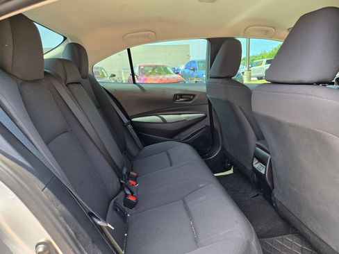 Used 2025 Toyota Corolla LE FWD image 25