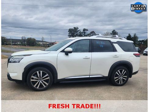 Used 2023 Nissan Pathfinder Platinum w/ Lighting Package (N93) image 2