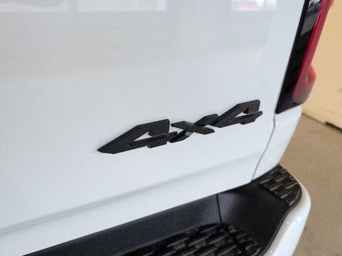 New 2026 RAM 1500 4x4 Crew Cab image 35