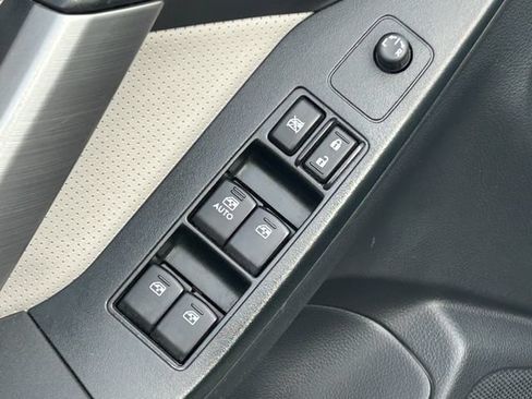 Used 2016 Subaru Forester 2.5i Touring w/ Eyesight & Navigation System AWD/4WD image 26