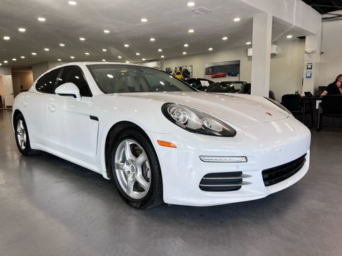 Used 2015 Porsche Panamera 4 AWD/4WD image 1